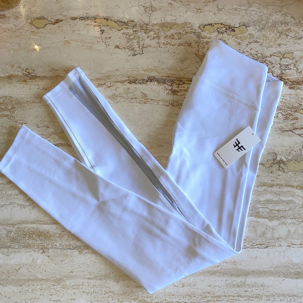 Heroine Sport White Leggings Workout